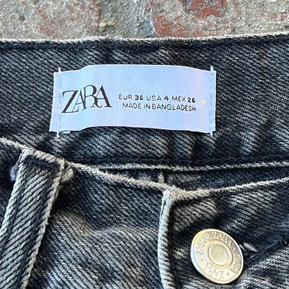 Zara Black Wash Straight Leg Jeans Size 4 High Rise - Picture 2 of 3
